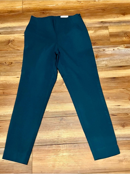 Time and Tru Pants - Time and Tru Teal ponte Pant. Sz14 petite. Waist 13.5, inseam 25.5. Side zip.